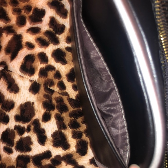 Camera purse 📷⭕️NEED GONE ASAP- moving sale - Picture 6 of 7